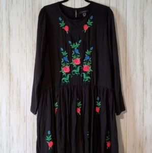 🌿🍒 Atmosphere black long sleeve embroidered dress Size Small 🍒🌿